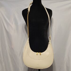 Elegant Cream Shoulder Bag with Gold Chain
